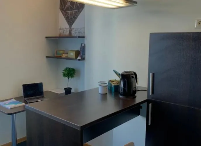 Fancy 2 Bed In Centre Dzīvoklis Riga