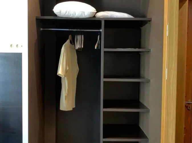 Fancy 2 Bed In Centre Dzīvoklis Riga