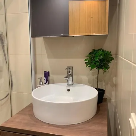 Fancy 2 Bed In Centre Lägenhet Riga